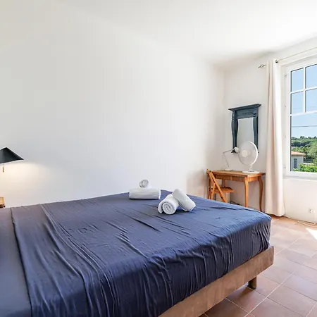 Duplex With View On The Cap D'antibes *