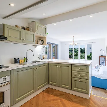 Duplex With View On The Cap D'antibes أنتيب