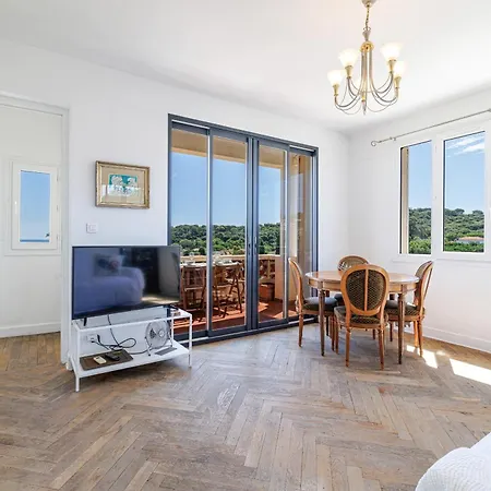 Duplex With View On The Cap D'antibes شقة
