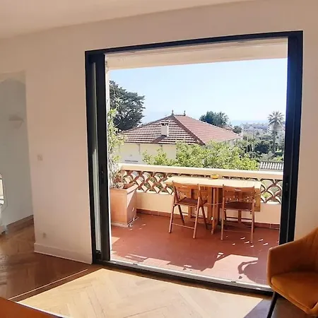 Duplex With View On The Cap D'antibes Apartment *